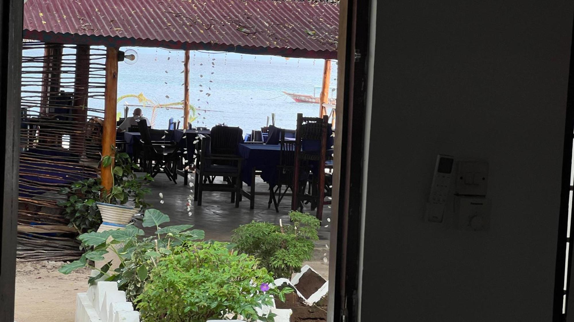 Zanzi Hotel